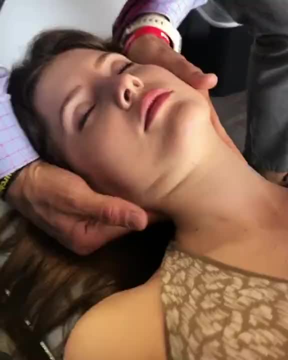 Amanda Cerny Chiropractor Porn Videos At PornWorms Porntube